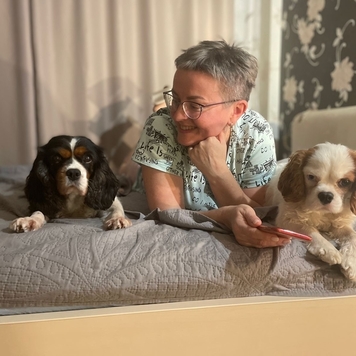 ВНЕ КОНКУРСА 📸 "Моя хвостатая любовь" 🐈💘🐕
Друзья, пока...